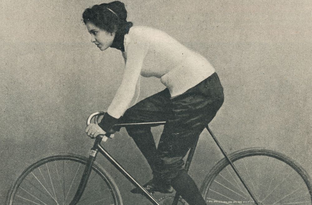 Hélène Dutrieu, la flèche humaine