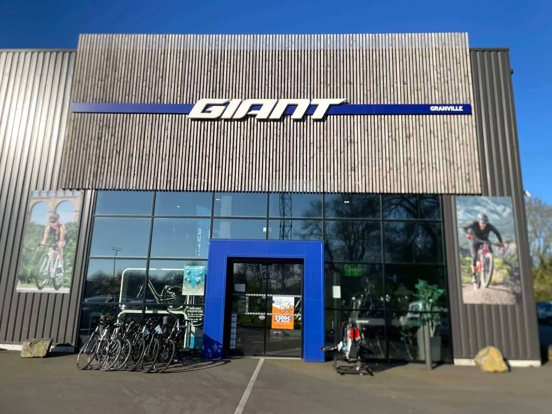 Technicien cycles Granville Giant Technicien cycles Granville Manche