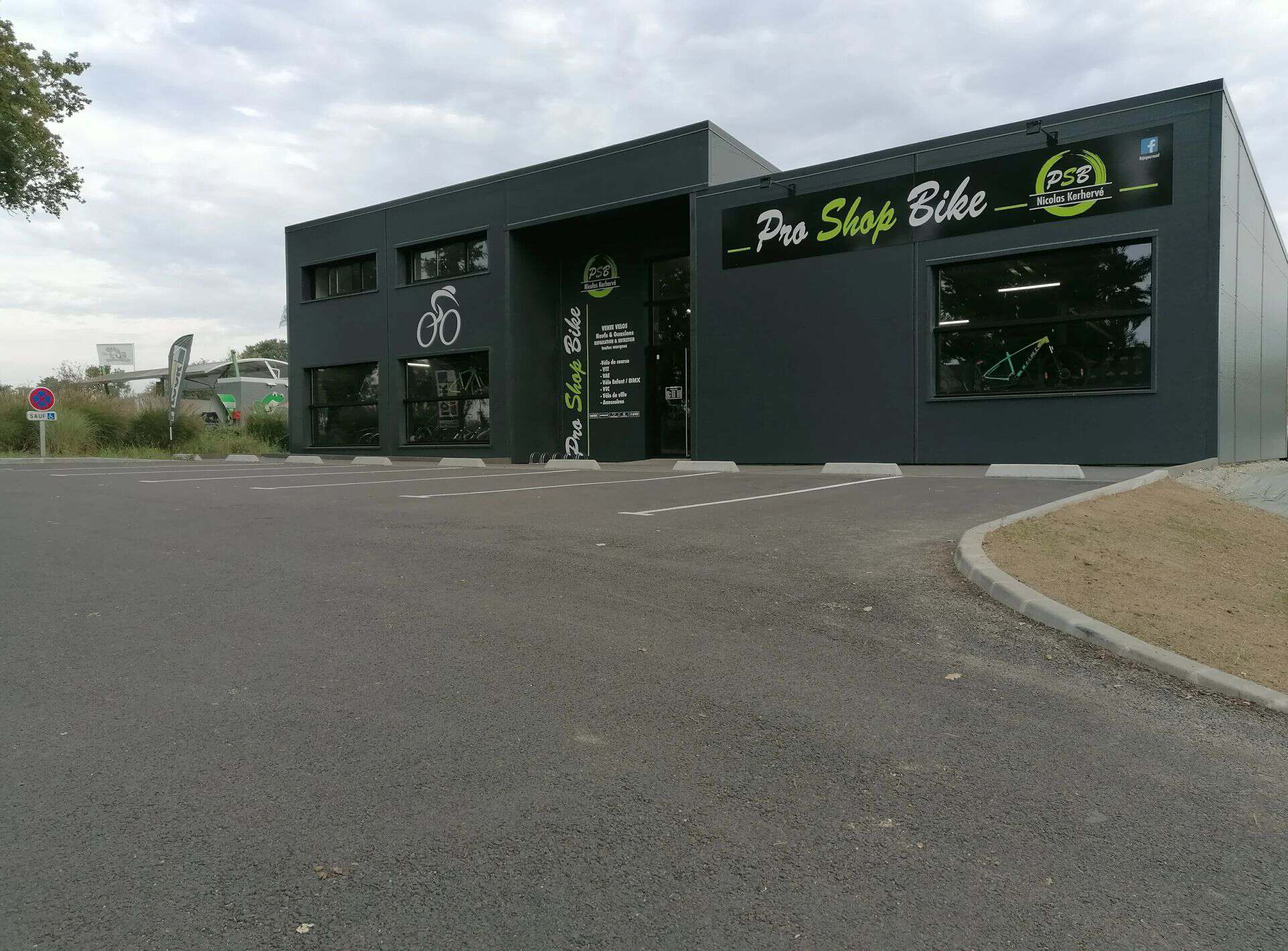 Technicien Vendeur Cycle Plouay pro bike shop Technicien Vendeur Cycle Plouay morbihan